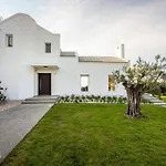 Ferienvilla Melia By Interhome بيت للعطل